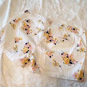Old Navy Shorts 10 White Floral pink blue yellow